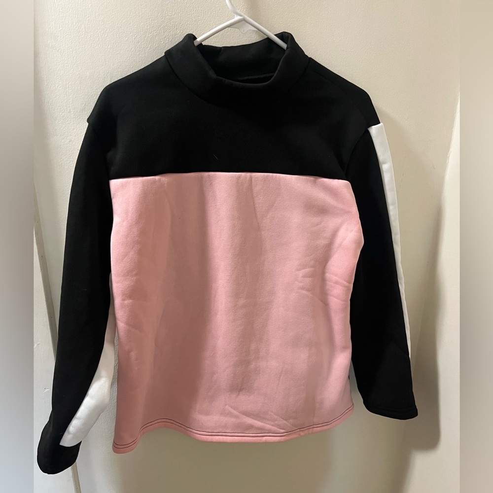 Cute multicolored pullover jacket.